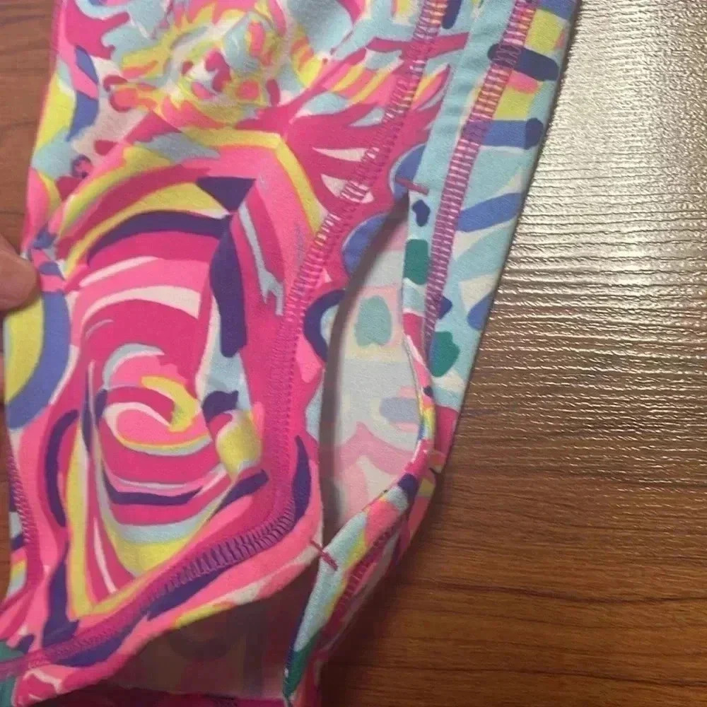 Lilly Pulitzer Luxletic Cropped Legging - Psychedelic Sunshine, Sz small - Picture 4 of 8